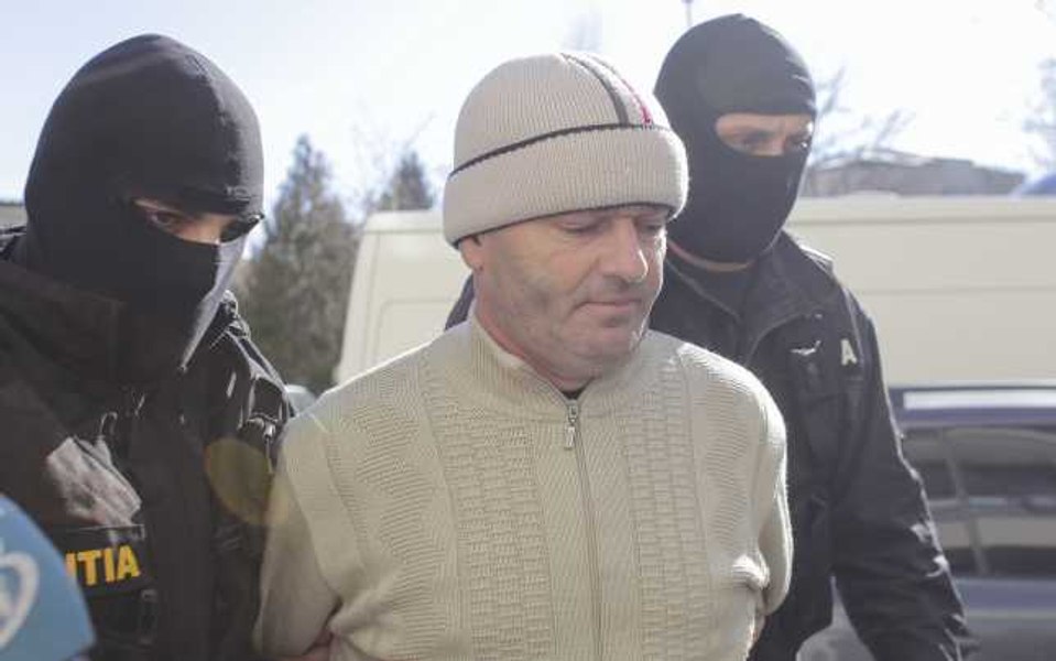 Eugen Stan, poliţistul-pedofil condamnat la 20 de ani de închisoare, a fost găsit mort în celulă 
