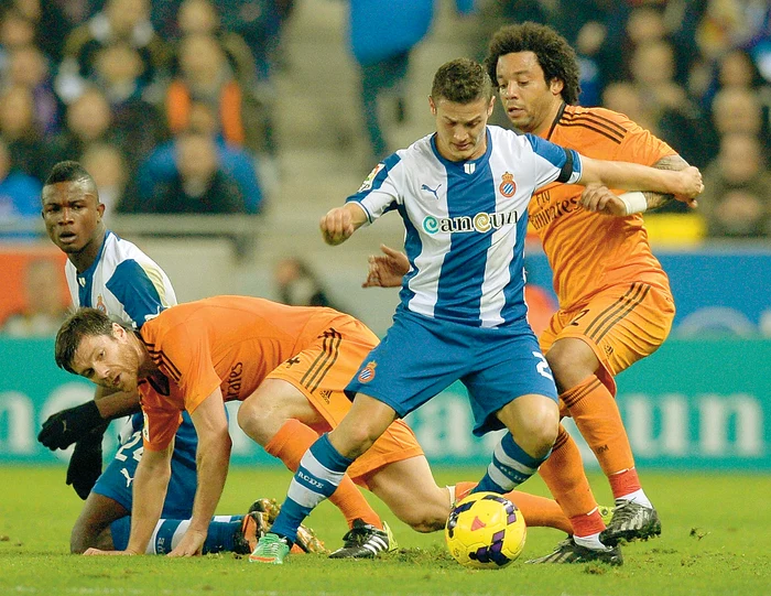 
    Torje speră să  joace diseară  cu Barcelona  