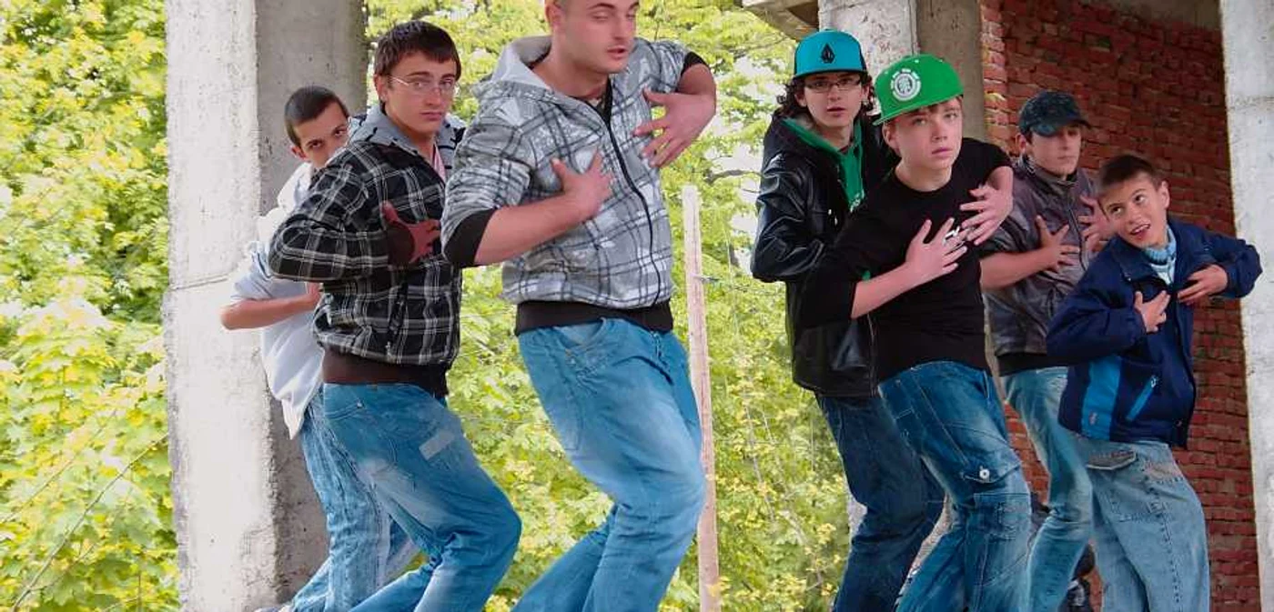 Trupa Evolution Crew a luat fiinţă în anul 2010