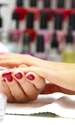 femeie unghii lac oja manichiura salon shutterstock 9833860 jpeg