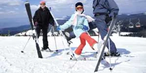 Mulţi băcăuani au ales să schieze la sfârşitul lunii pe pârtiile din străinătate