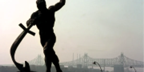 rusia statuie