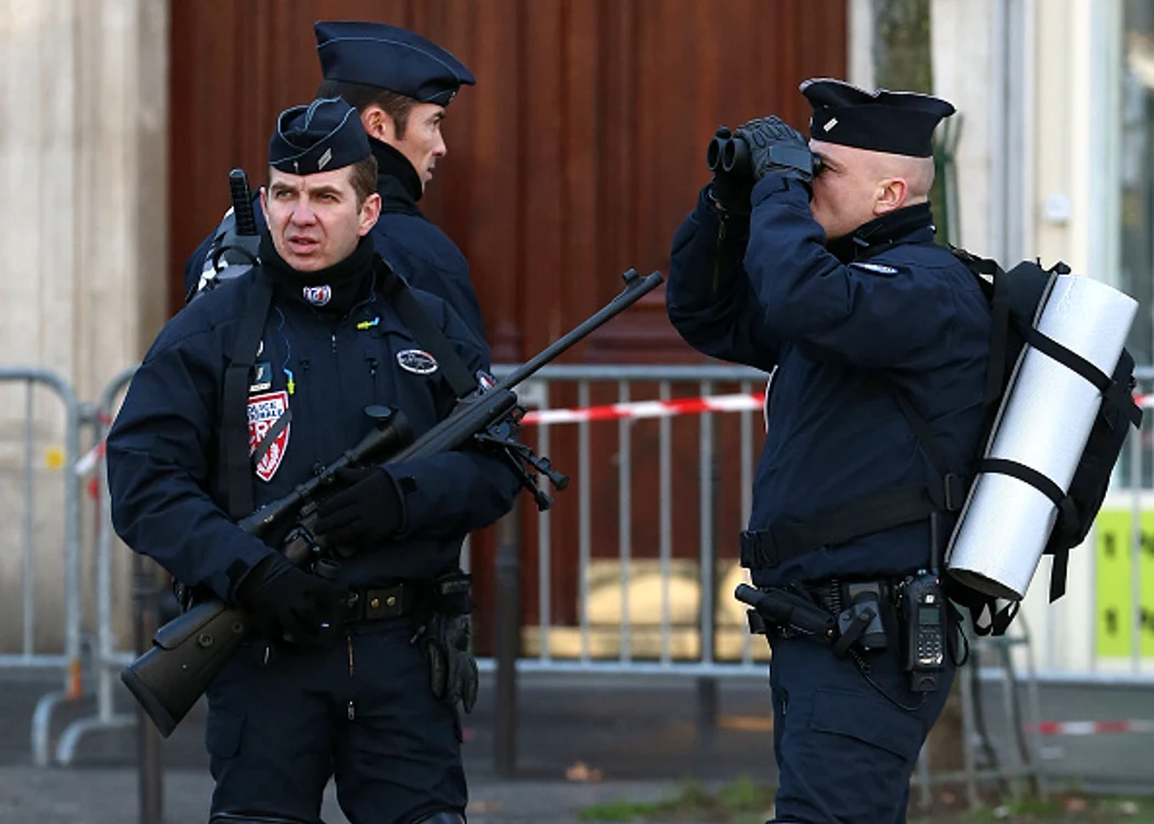
    Poliția franceză caută un refugiat afgan, suspectat că ar plănui un atac teroristFoto Getty  