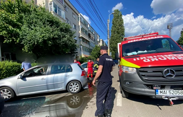 Bebelus blocat in auto FOTO IPJ