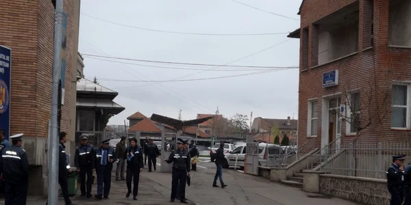 poliţişti mehedinti FOTO Corina Macavei 