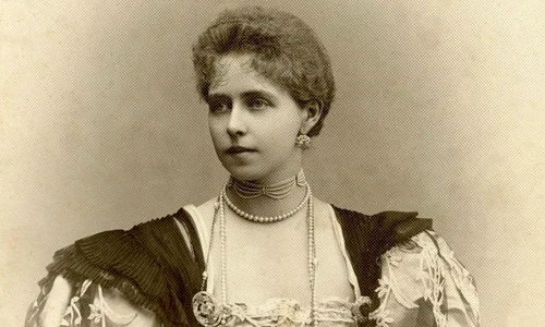 20220823213546!Regina Maria a Romaniei (1) jpg