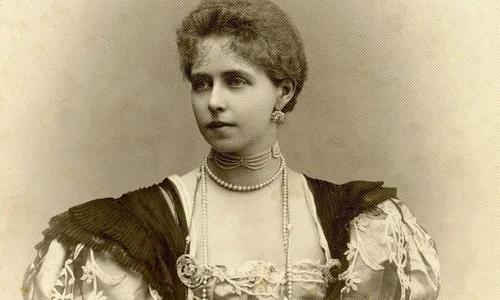 20220823213546!Regina Maria a Romaniei (1) jpg