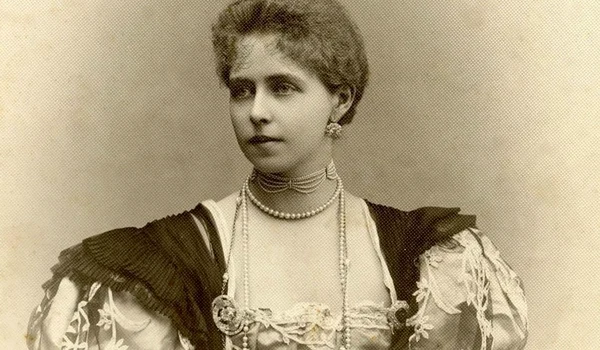 20220823213546!Regina Maria a Romaniei (1) jpg