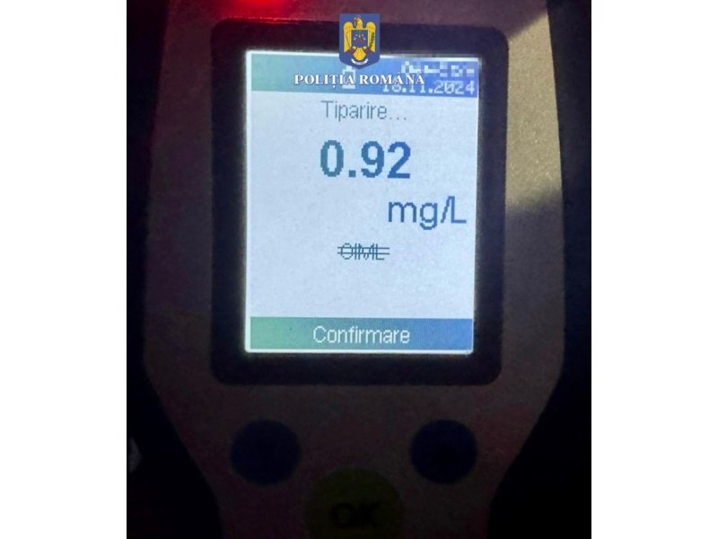 Polițiștii au urmărit un tânăr beat care a furat o mașină