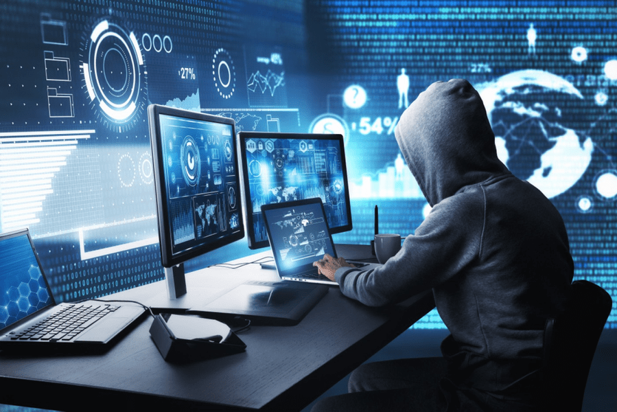 Un antreprenor din Galați a spălat bani pentru hackeri ca să-și păstreze afacerea cu fonduri UE