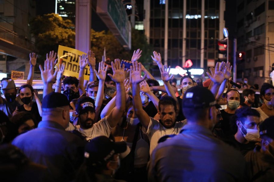 Poliția a arestat șapte participanți la protestele antiguvernamentale din Ierusalim și Cezareea