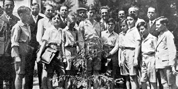 Regele Mihai - Liceul Militar de la Mănăstirea Dealu
