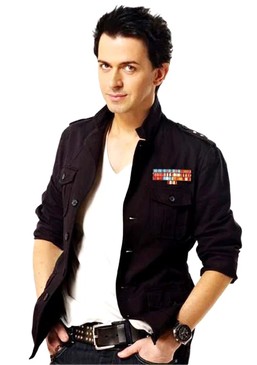 
    Keo a avut o relație cu Misty în timp ce era și cu Andreea Bălan  