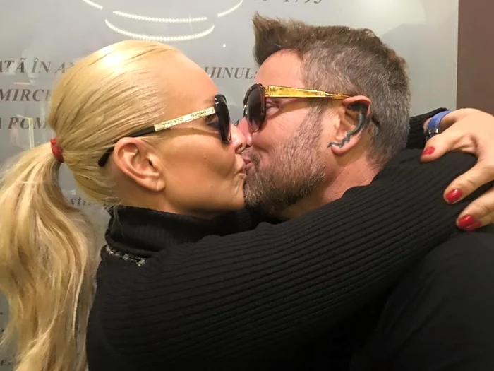 Vica Blochina (40 de ani) și Cătălin Botezatu (48 de ani) s-au sărutat la un eveniment monden