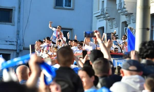 Universitatea Craiova, sarbatorind titlul din Superliga (Sportpictures) 4 jpg
