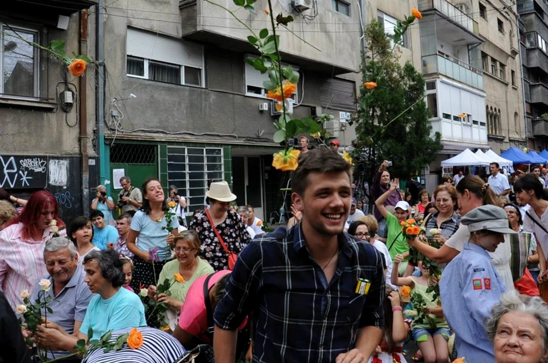 Bătaie cu flori la Festivalul Strada Armenească