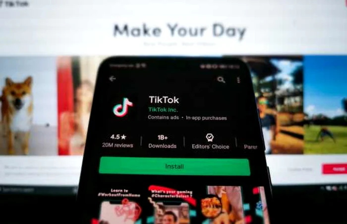 Aplicaţie Tik Tok smartphone Google Play instalare FOTO Shutterstock