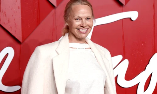 Pamela Anderson 4 decembrie 2023 no make up Foto Profimedia jpeg