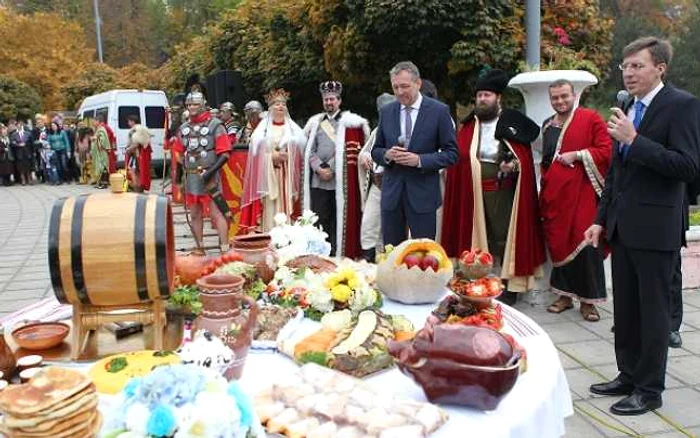 Edilul oraşului Mannheim şi primarul Chişinăului FOTO: Tudor Iovu