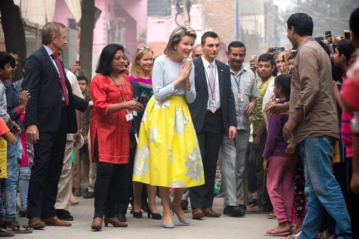 Mathilde şi-a cucerit poporul prin eleganţă, discreţie şi carismă  