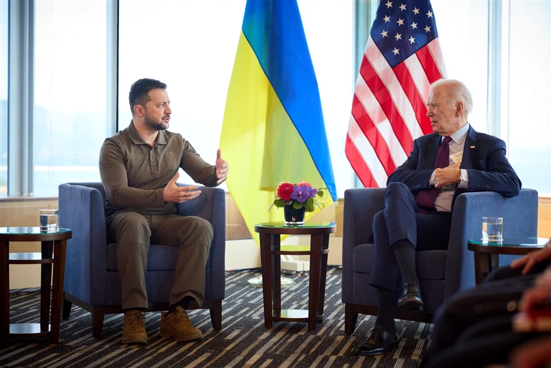 Biden a decis ridicarea interdicției de a folosi armele americane cu rază lungă Foto: EPA-EFE