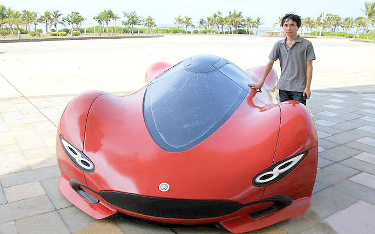 
    Chen Yinxi s-a inspirat după mărci celebre de automobile  