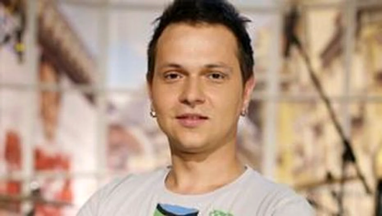 
    Alex, toboşarul trupei Zero  