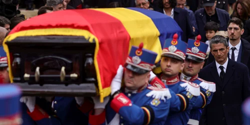 FUNERALII LUCESCU 04 FOTO INQUAM Photos Octav Ganea