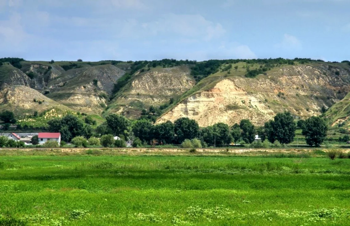 Imagine din satul Văleni din Republica Moldova FOTO Costel Crângan