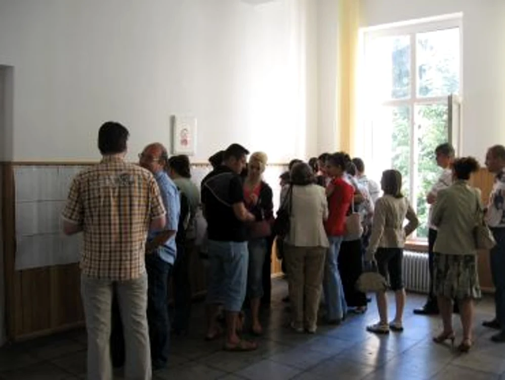 Braşov: Îmbulzeală la posturile de suplinitor