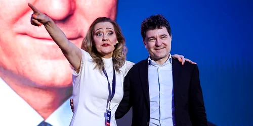 Elena Lasconi Nicusor Dan foto facebook/Andreea Neagu