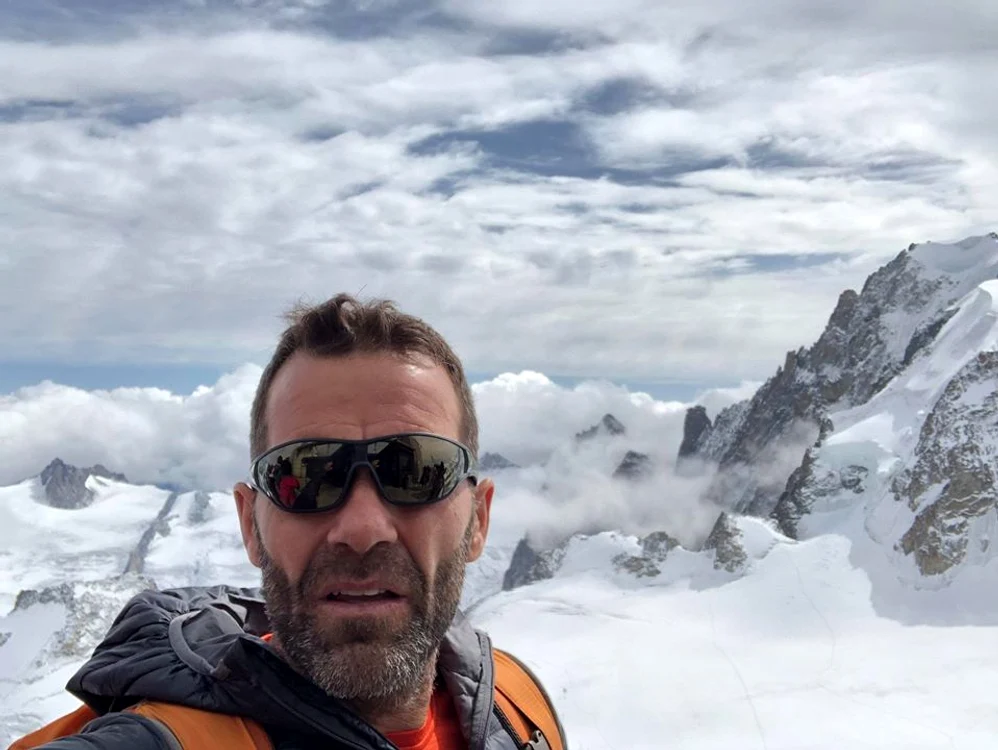 
    Românul Tiberiu Uşeriu va concura pentru a doua oară consecutiv la Ultramaratonul Yukon ArcticFOTO: Facebook  