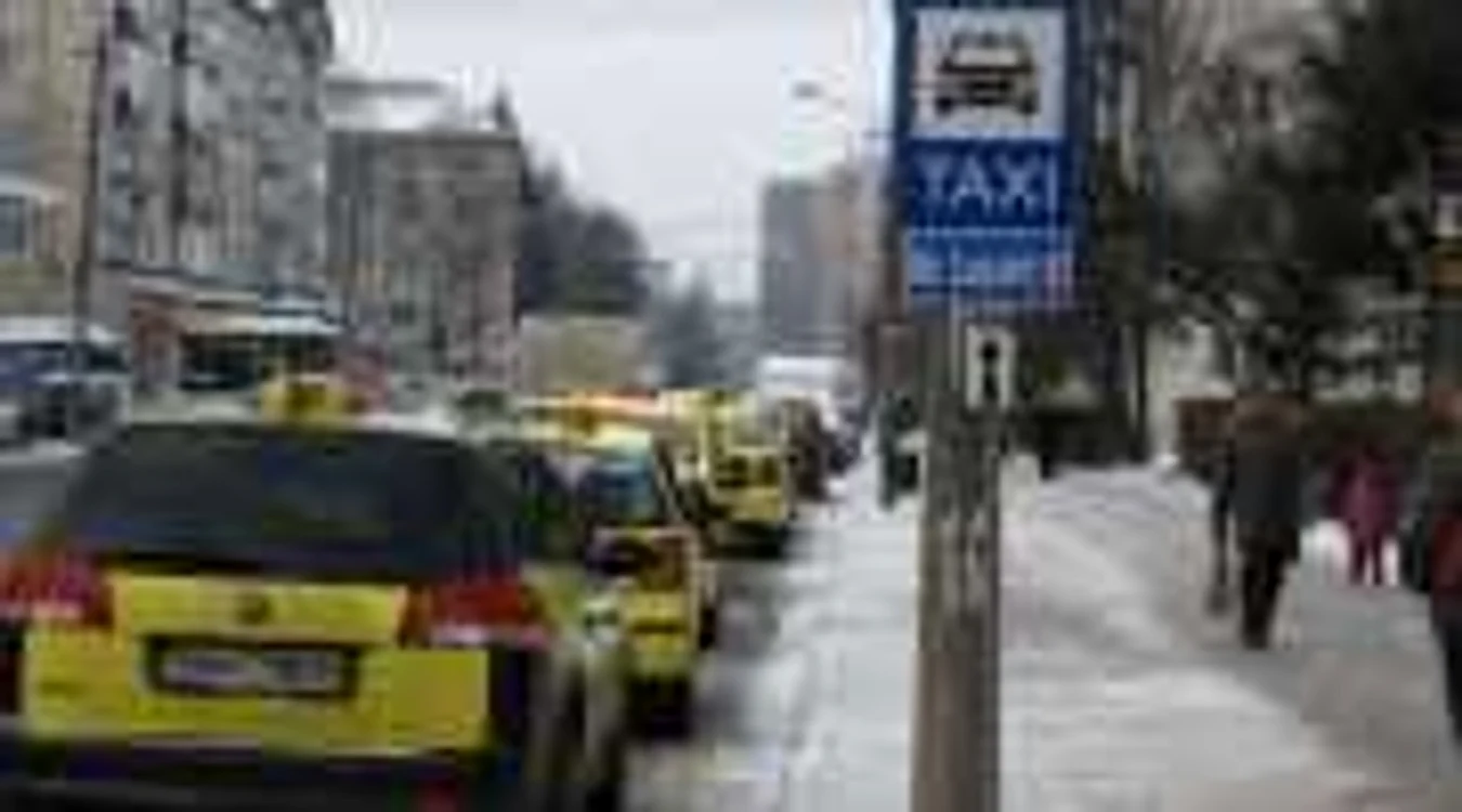 În Bistriţa există 21 de standuri special destinate taximetrelor