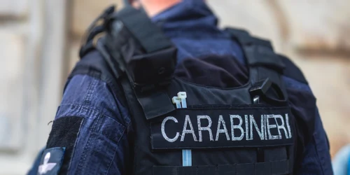 carabinieri foto shutterstock