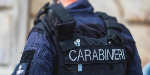 carabinieri foto shutterstock