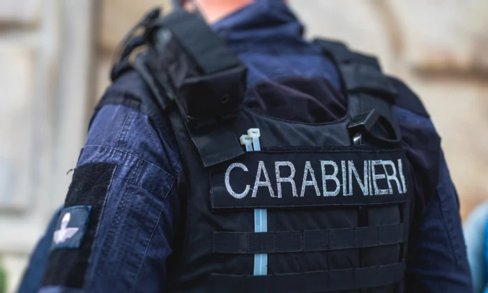 carabinieri foto shutterstock