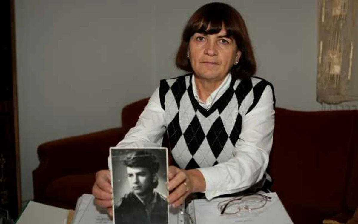 Elena Vlase, mama îndurerată a lui Nicuşor Vlase