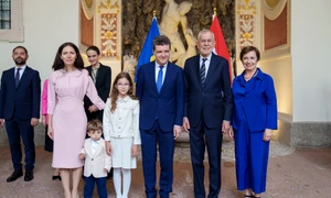 Nicușor Dan și familia sa au fost primiți la Salzburg Foto Președintele României jpg