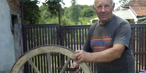 Hunedoara: PORTRET / Ioan Nistor meşterul roţilor de car