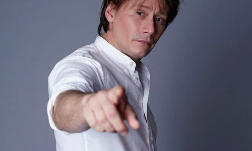 Marius Manole ținuta 1 ok jpg