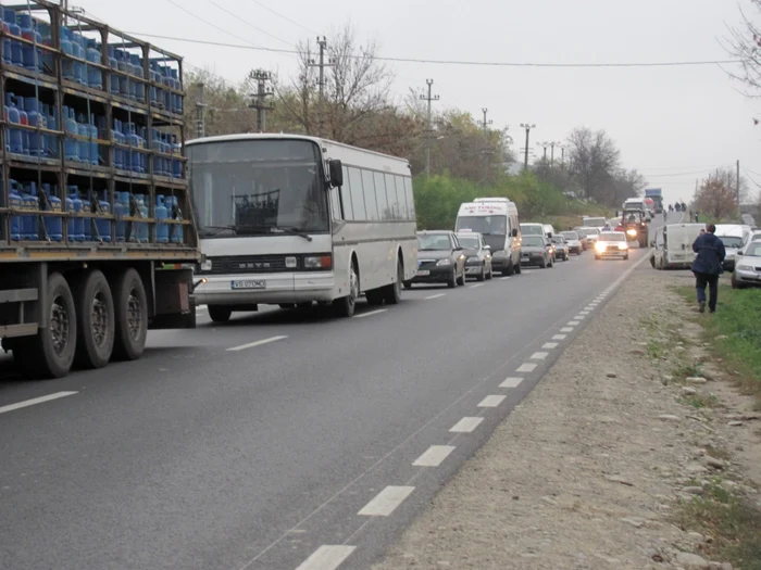 Poliţiştii au verificat peste 300 de autobuze. Foto arhivă Adevărul