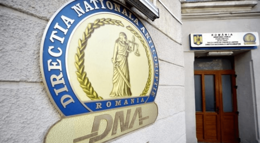 Director de spital, trimis în judecată de DNA deoarece i-a furnizat unei candidate subiectele la un interviu