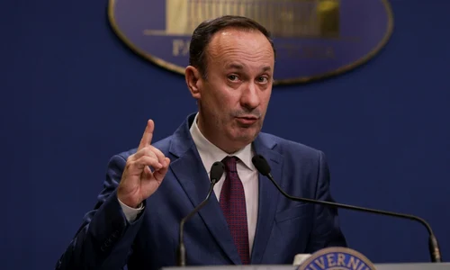 Conferinta de presă  la Palatul Victoria din Bucureşti vineri 17 decembrie 2021 Adrian Caciu FOTO Inquam Photos / Octav Ganea