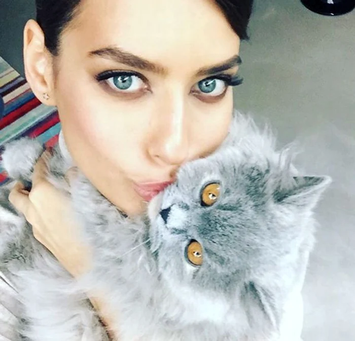 Alice a aşteptat mult până ca pisica Gia să ajungă în casa ei