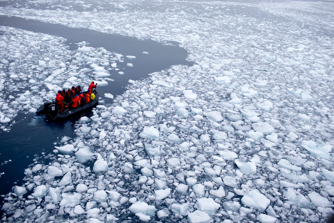 
    Gheaţa din Antarctica se topeşte într-un ritm alarmatFoto: AP  