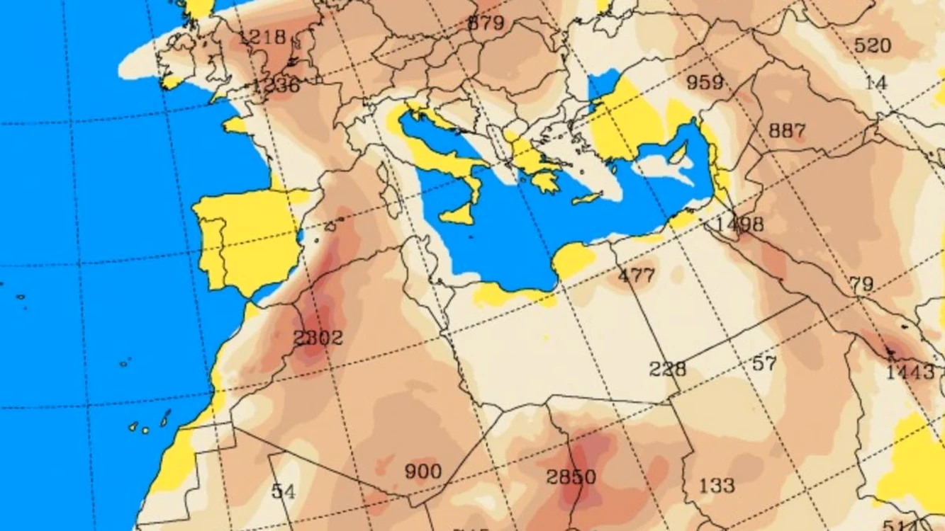 Valul de praf saharian va străbate Europa / foto: SKIRON Forecast