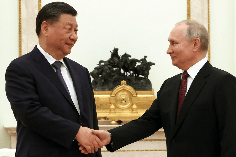 De ce pozează Xi Jinping în „cel mai intim prieten” al lui Putin