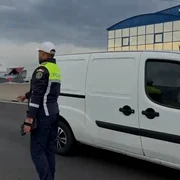 Mașină oprită în trafic de politisti Foto IPJ jfif