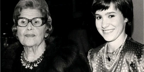 Elvira Popescu si Antoinette Juvet Mir nepoata sa 06 FOTO arhiva personala Antoinette Juvet Mir jpg