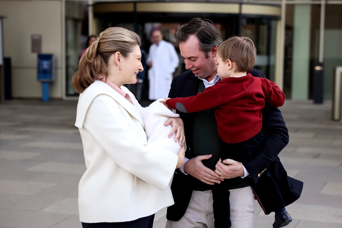 Printul Francois, mezinul Marelui Duce Guillame de Luxemburg si al lui Stephanie de Luxemburg (1)   pagina oficiala jpg